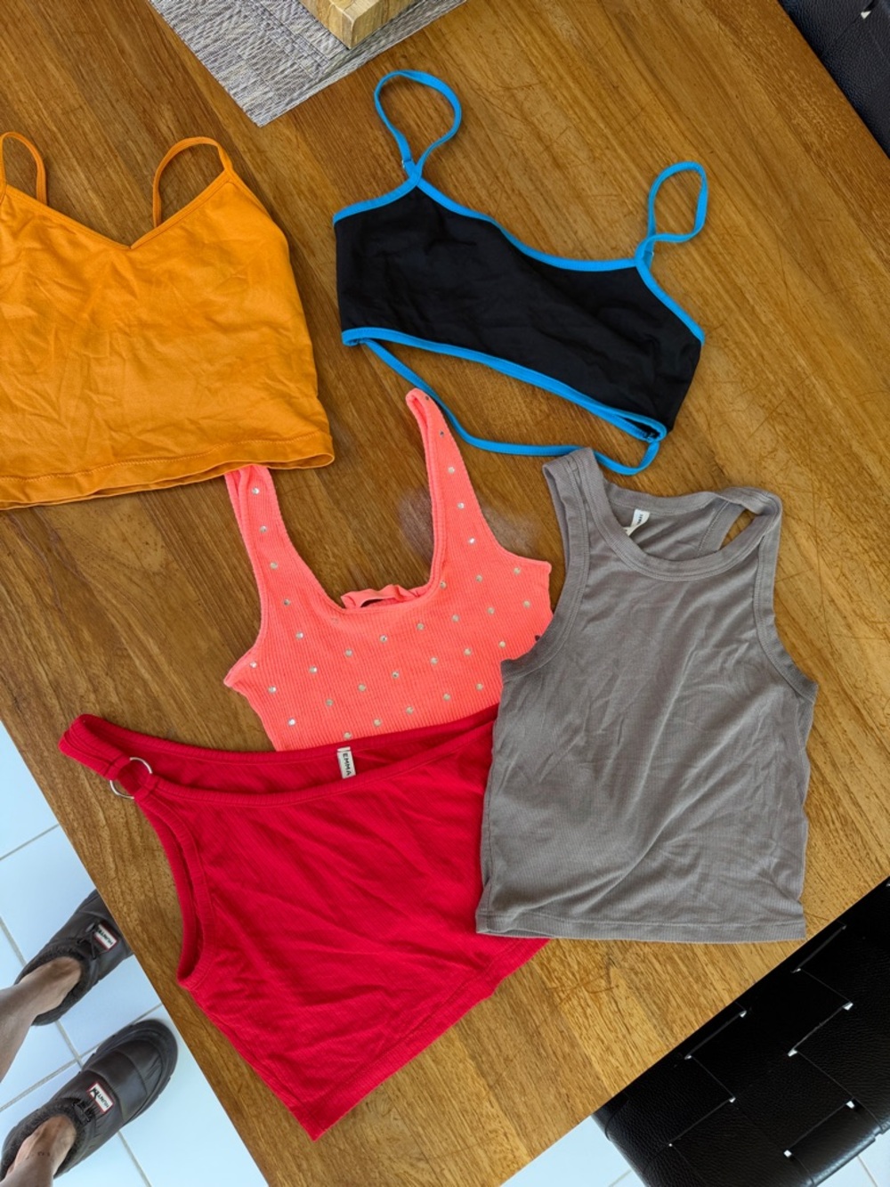 Emma & Sam Cropped one shoulder red Tank Top